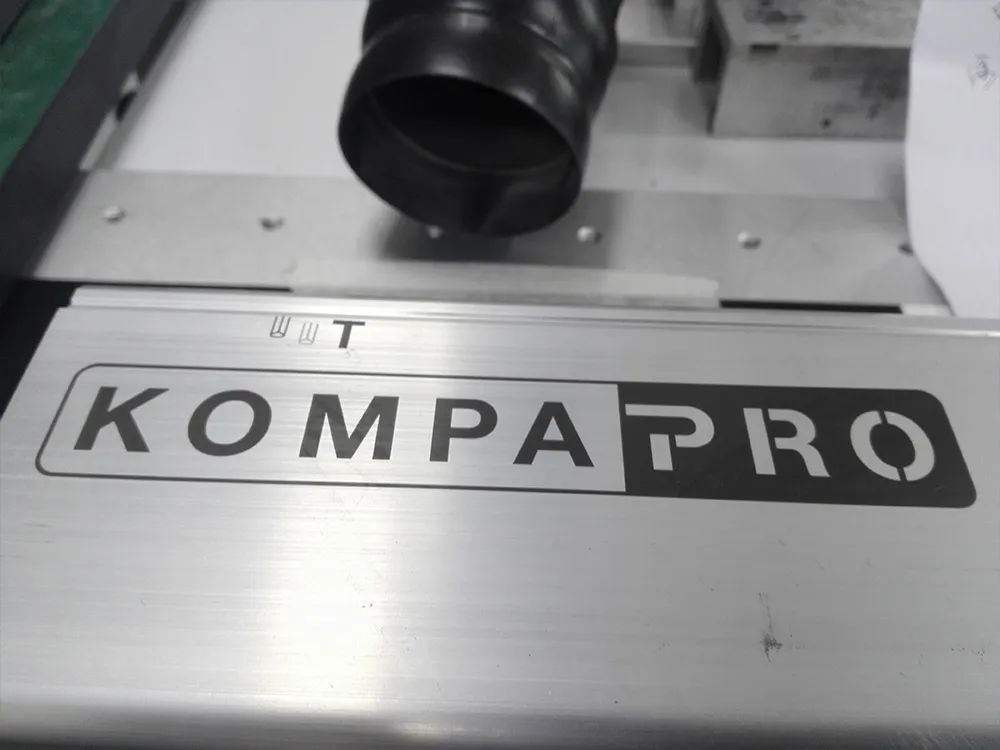 MOPA laser marking machine for blackening Aluminum 3