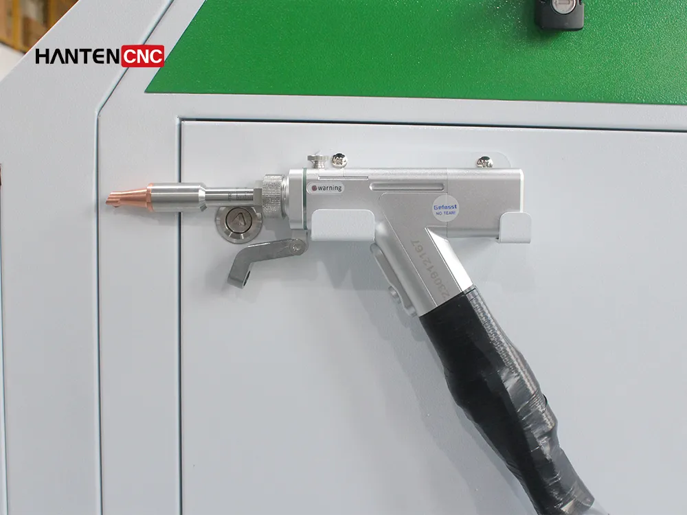 Precision-Focused Handheld Fiber Laser Welder Machine (1000W 2000W 3000W) (8)