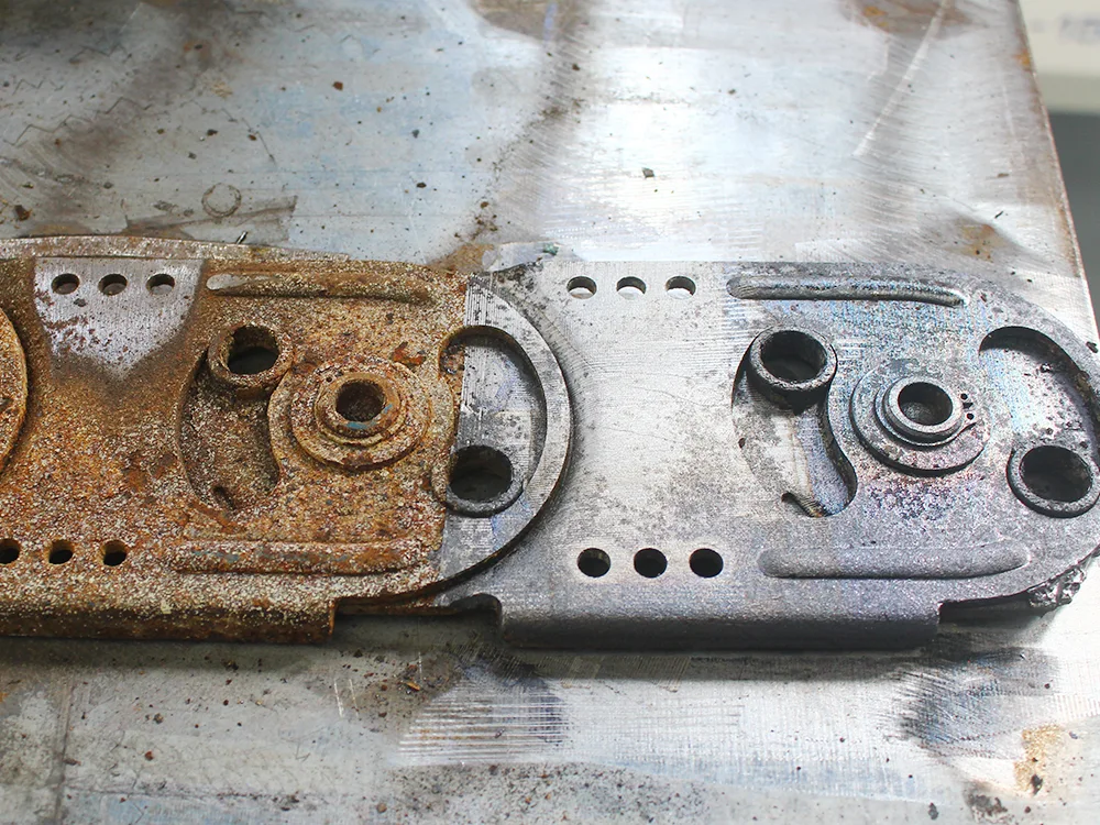 Pulse Laser Cleaning rust removal Effects-Before vs After