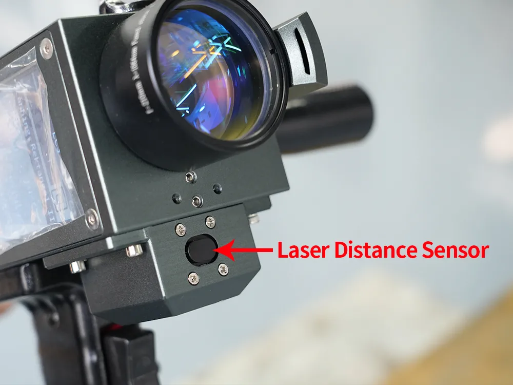 300W laser cleaning gun equips a laser distance display HANTENCNC