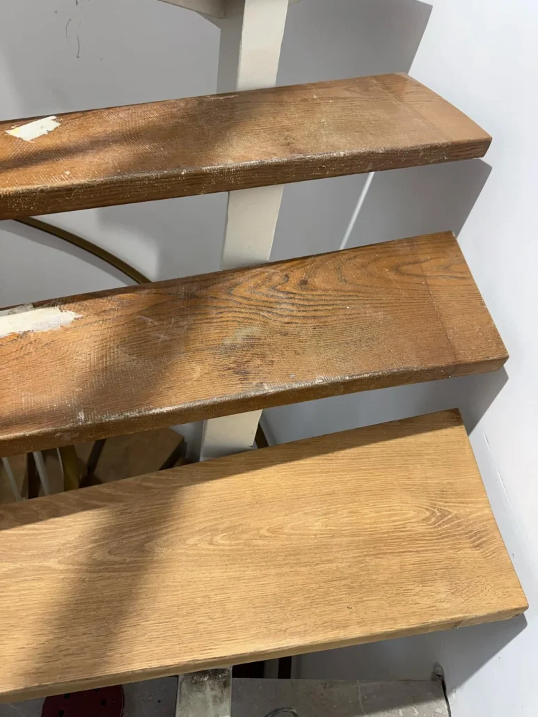 300w 5mJ SEAGULL2 laser wood stripping effect on Stairs