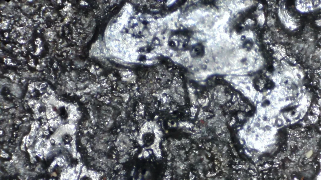 2000w continuous cleaning machine removes most of the rust - - observed through a 200x electron microscope 5
